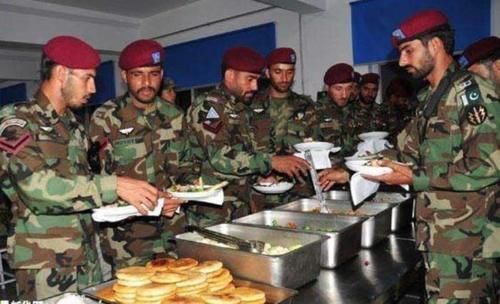 巧克力能換金條，黑市價格暴漲700倍，為何白糖在戰時如此值錢？