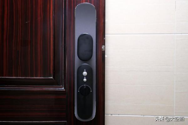 強大人臉識別,貼心實時監控,德施曼月光寶盒Q8F Pro評測 強大人臉識別,貼心實時監控,德施曼月光寶盒Q8F Pro評測