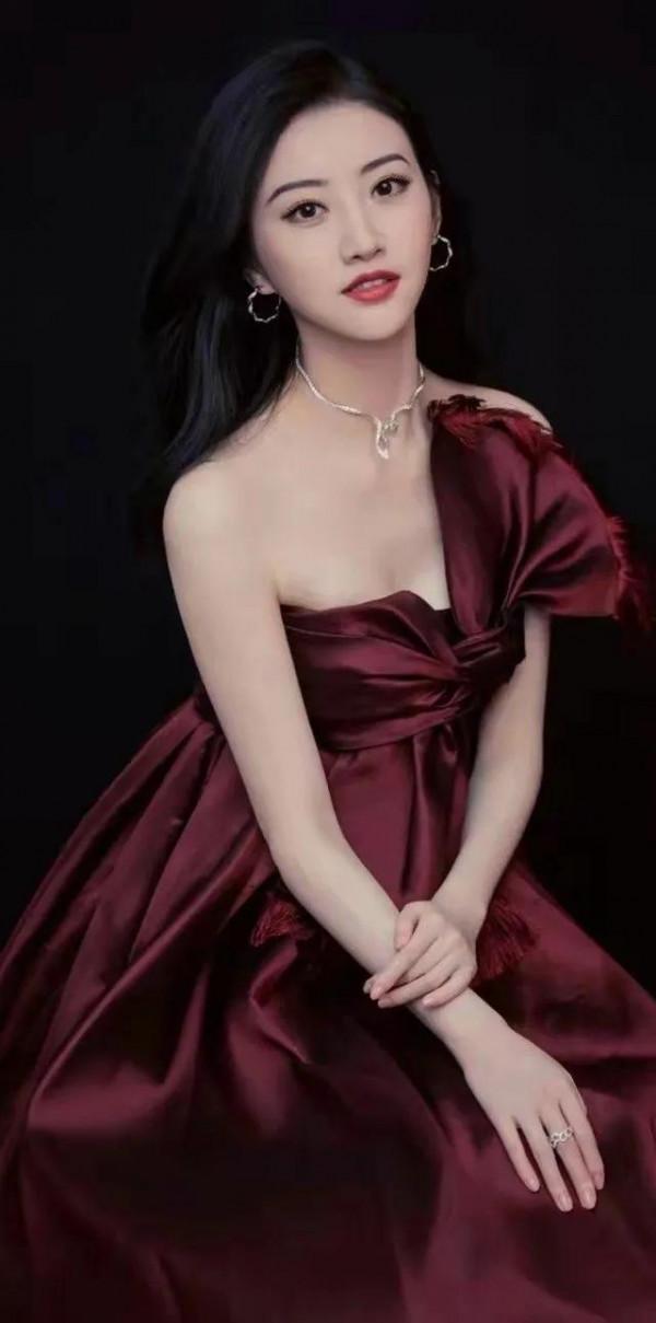 著名演員景甜，真的很甜，美麗大方