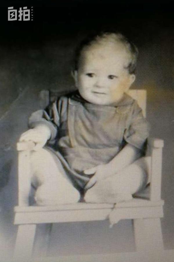 我，藍眼珠白鬍子，演了40年老外，其實是山東人，曾和劉德華搭戲