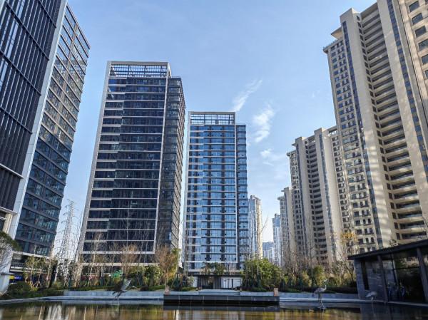 華為P50 Pocket：摺疊屏初體驗，如初戀般“甜”