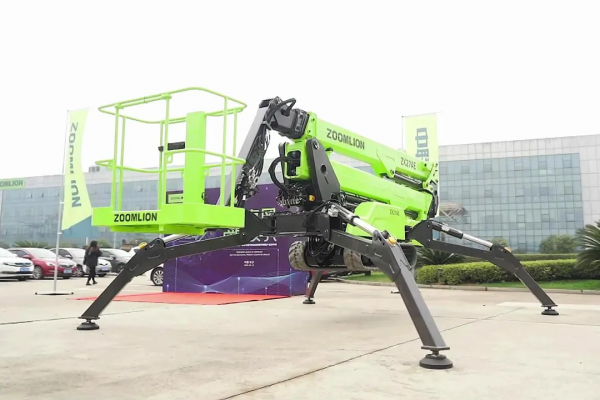 中聯重科智慧高機新產品暨中科雲谷新數字賦能產品釋出會隆重舉行