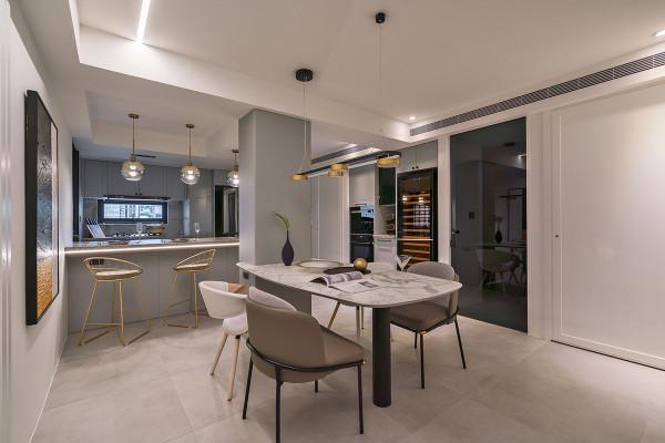 翻新改造20年二手房,120㎡做出4房,還要大氣的美式風格 翻新改造20年二手房,120㎡做出4房,還要大氣的美式風格