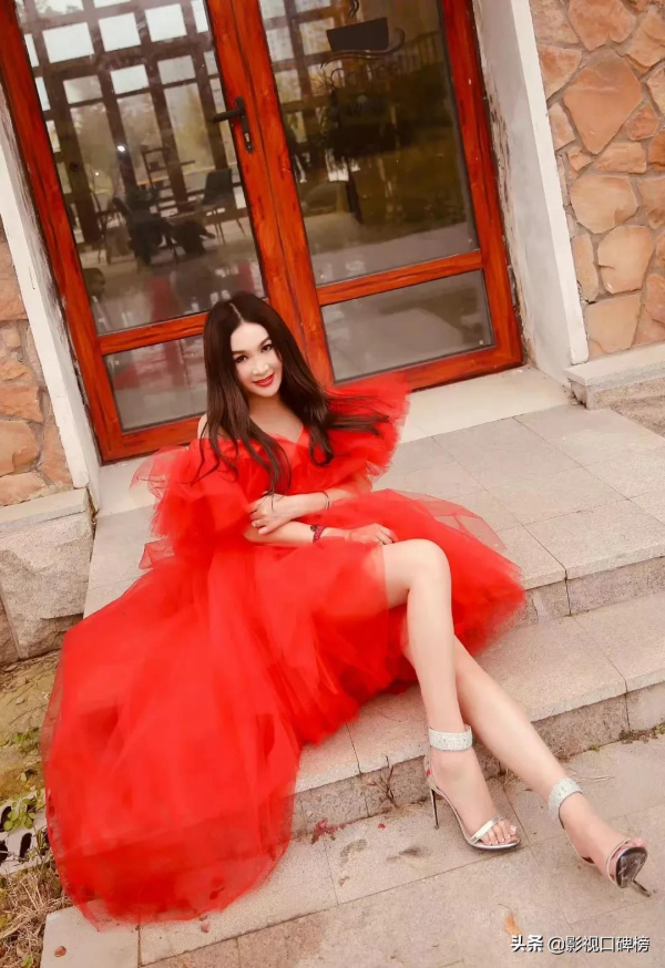 盤點五大不服老的女明星：陳德容濾鏡嚴重，蕭薔在臉上“下功夫”