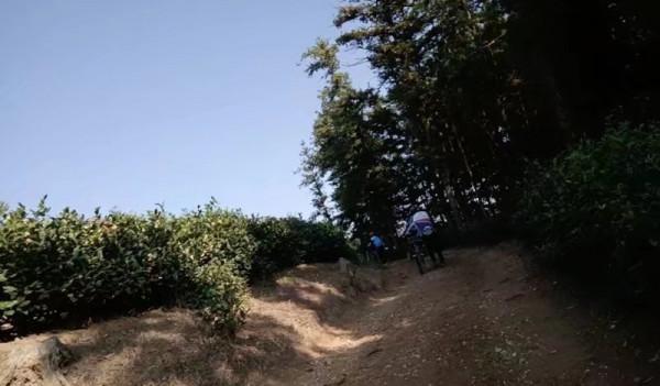 國慶騎遊D2天——紅旗峰