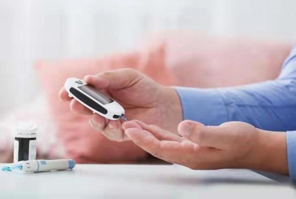 空腹血糖的正常值放寬了,是7.0而不是6.1了,醫生:不靠譜 空腹血糖的正常值放寬了,是7.0而不是6.1了,醫生:不靠譜