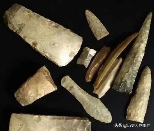 日本為反對他們祖先是中國人的說法，在考古界鬧出了重大笑話