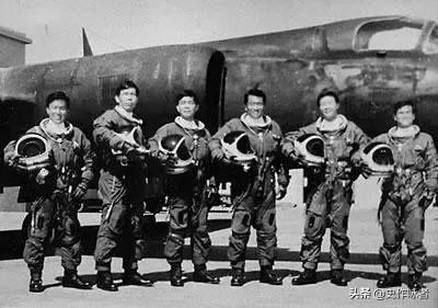 盤點新中國成立後，解放軍十大空軍將領，多數都是四野的猛將