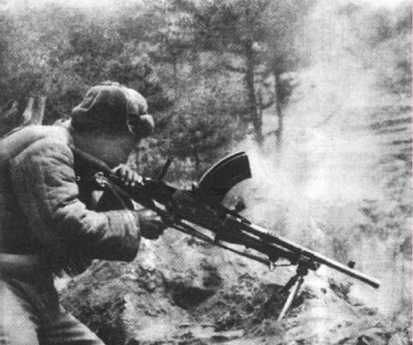 松骨峰:志願軍如何用一個連阻擊一個師?美軍攻不破的最後1公里 松骨峰:志願軍如何用一個連阻擊一個師?美軍攻不破的最後1公里