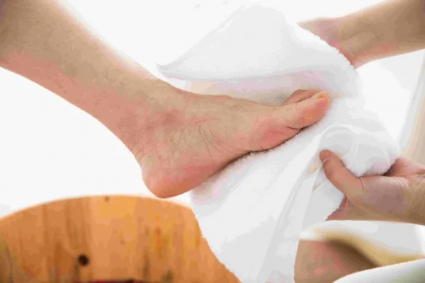 麥迪森健康:入冬後手腳冰涼怎麼辦?試試這個方子 麥迪森健康:入冬後手腳冰涼怎麼辦?試試這個方子