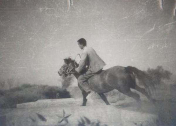 毛主席決定乘車前往河北時,老侯說:主席,您放心,我不會怪您的 毛主席決定乘車前往河北時,老侯說:主席,您放心,我不會怪您的