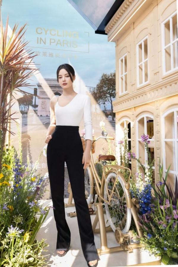 厚嘴唇離了濾鏡多吃虧!辛芷蕾無美顏立馬變土味,瞬間沒了高階感 厚嘴唇離了濾鏡多吃虧!辛芷蕾無美顏立馬變土味,瞬間沒了高階感