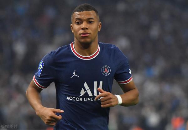 天下武功唯快不破,盤點現役足壇速度最快的十名球員 天下武功唯快不破,盤點現役足壇速度最快的十名球員