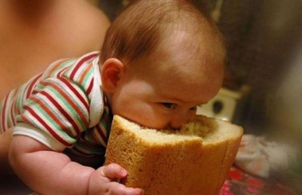 娃多大可以吃“大人飯菜”?兒科醫生:寶寶這樣餵養,更健康 娃多大可以吃“大人飯菜”?兒科醫生:寶寶這樣餵養,更健康