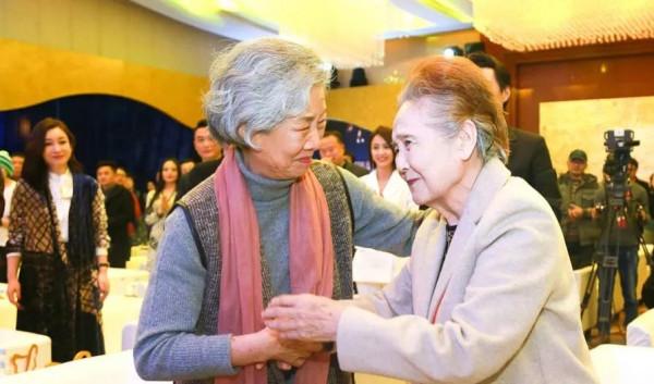 81歲的呂中嫁給了《西遊記》裡“鎮元大仙”,一對兒女都很爭氣 81歲的呂中嫁給了《西遊記》裡“鎮元大仙”,一對兒女都很爭氣