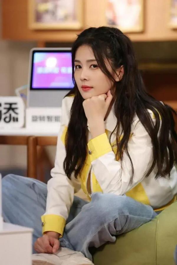 李沁和白鹿組圖