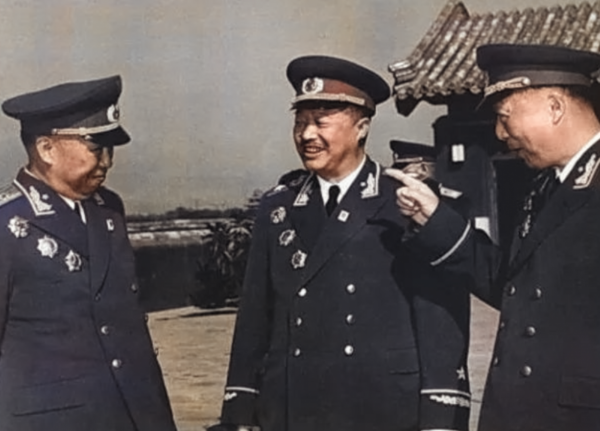 1954年，新的國務院為啥有10位副總理？看了名單你就知道了