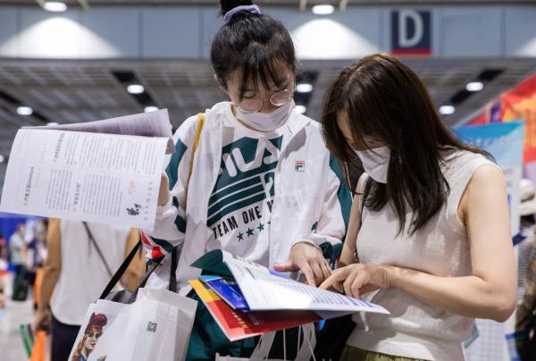 2021年高校出現荒涼場景,直降分數還招不滿學生,原因是什麼 2021年高校出現荒涼場景,直降分數還招不滿學生,原因是什麼