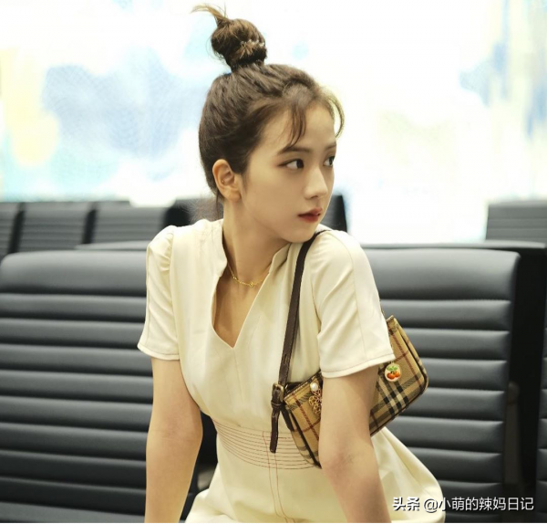 女生不管什麼身材，穿T恤記住“4不要”，顯胖還顯矮，很沒氣質