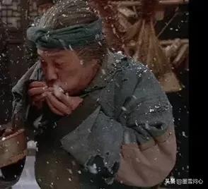 民間故事：富翁妻子尿床，兒子入獄，店鋪失火，老乞丐：得罪了他