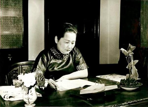 紅軍長征後，中共的經費從何而來，據說當時師長的工資只有5元