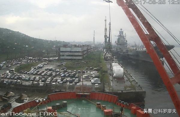 同為姊妹艦,33歲的遼寧艦嶄新如初,36歲的庫茲涅佐夫號破敗不堪 同為姊妹艦,33歲的遼寧艦嶄新如初,36歲的庫茲涅佐夫號破敗不堪