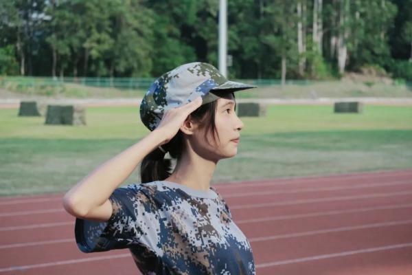 聽完教官唱歌,來看看廣東工業大學“軍花軍草”! 聽完教官唱歌,來看看廣東工業大學“軍花軍草”!