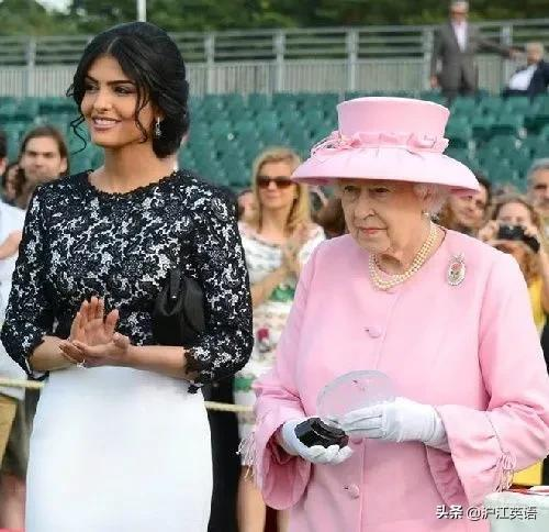 18歲與王子一見鍾情,美到國家為她改法律? 18歲與王子一見鍾情,美到國家為她改法律?