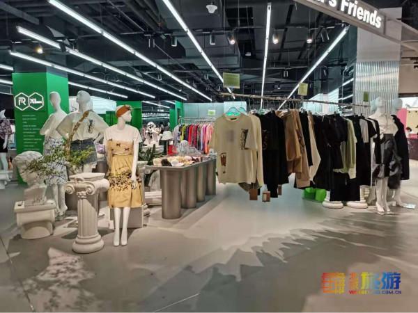 沒想到!在北京西單能逛“森林公園”,還能在公園裡逛商場! 沒想到!在北京西單能逛“森林公園”,還能在公園裡逛商場!