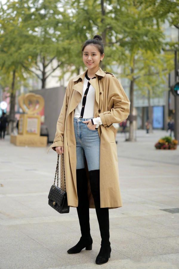 被今年的穿法驚豔到，叫“靴中褲”穿法，奔五奔六穿了時髦又得體