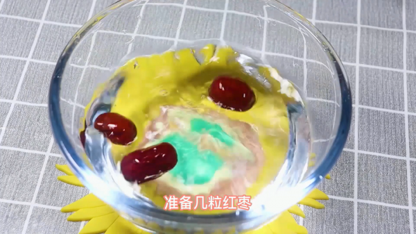 寶寶補鐵輔食，吃豬肝就錯了，不加一滴水的小蛋糕，出鍋就吃光了