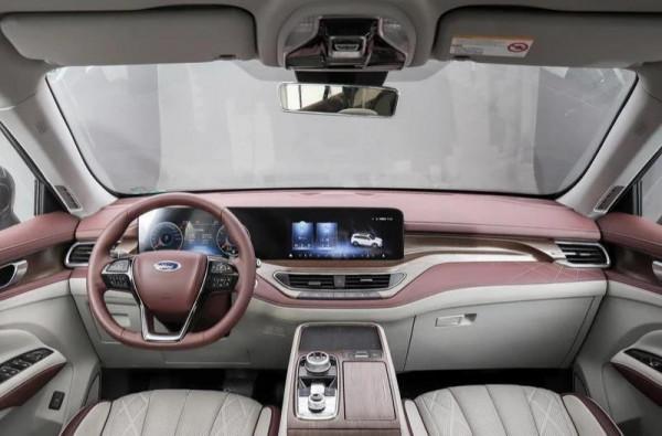 五座不夠用?江鈴再推新系列,福特領裕七座版,一次滿足全家需求 五座不夠用?江鈴再推新系列,福特領裕七座版,一次滿足全家需求