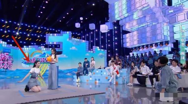 “左右逢源”周也：靠少年的你走紅，後討好李冰冰，冷臉迎合蘇芒