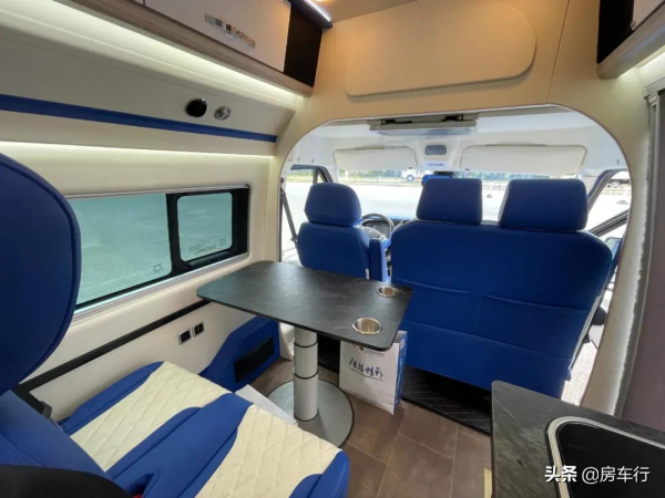 房車又雙叒沒電了？​江鈴洲際漫步者客定新能源版房車，超長續航