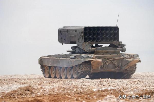 會噴火的坦克有多厲害，7秒摧毀一座村莊，TOS-1噴火坦克