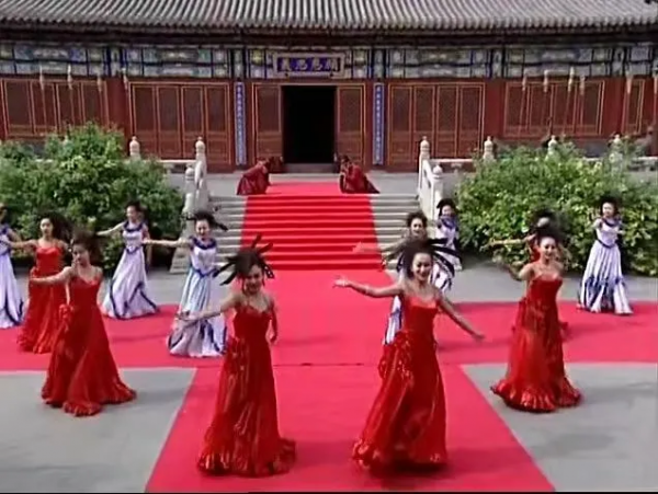 “古靈精怪”別硬演,這8位女明星,甩裝嫩、擠眉弄眼的幾條街 “古靈精怪”別硬演,這8位女明星,甩裝嫩、擠眉弄眼的幾條街