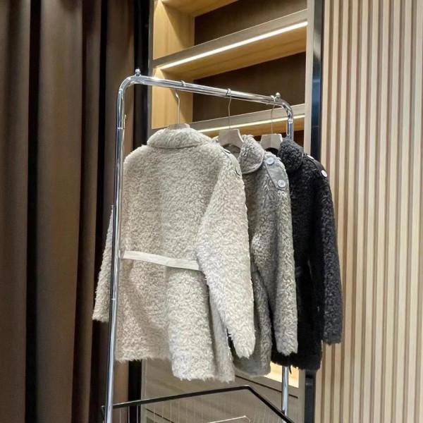 今日主題：皮毛一體外套