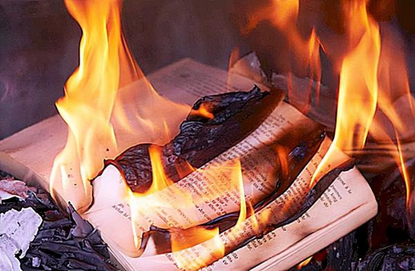 為什麼愛因斯坦說：命運是註定的？時間該怎麼解釋