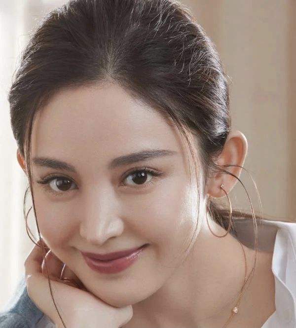 鼻子才不是越挺越好看！這4位女星的美鼻，哪怕有小缺點也很美