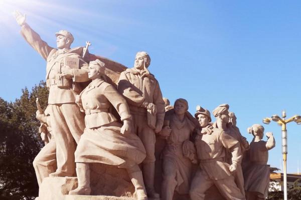 吃水不忘挖井人，時刻想念毛主席