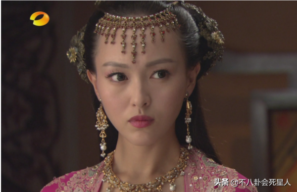 古裝美人敗給“髮際線”？少了劉海和額飾，“天仙”顏值都救不了