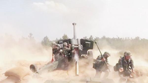 越軍山頭忽然多1棵樹,被偵察兵火眼識破,炮轟越軍讓其損失慘重 越軍山頭忽然多1棵樹,被偵察兵火眼識破,炮轟越軍讓其損失慘重