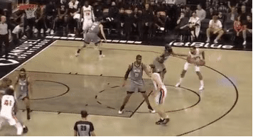 杜蘭特被驅逐！好傢伙，奧利尼克這一肘子吃的滿嘴流油