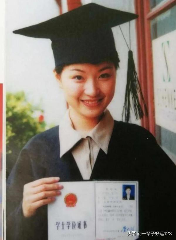 陳蓉不為人知一面,四歲才說話,初戀七年,做節目被人叫紡織女工 陳蓉不為人知一面,四歲才說話,初戀七年,做節目被人叫紡織女工