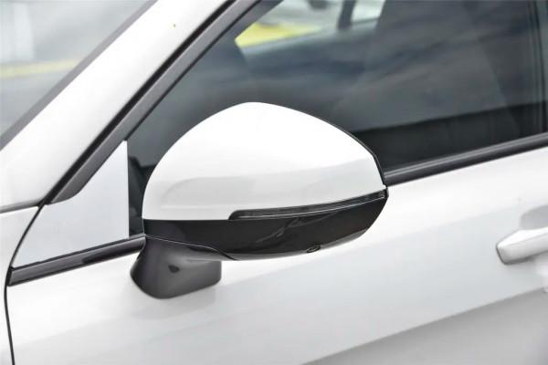 領克05的360影像左後方有一黑影怎麼回事？