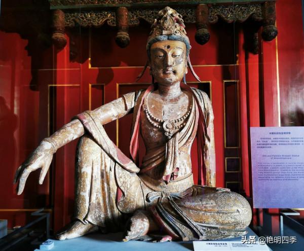 繼續走故宮西路，去看那些與太后們有關和無關的寶貝