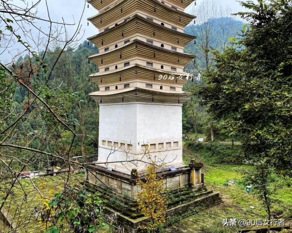 四川彭州深山有座北宋古塔，貴為“國保”文物，但幾乎無人問津