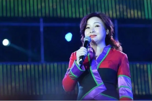 憑《山路十八彎》爆火的李瓊，到底是誰毀了她的前程？