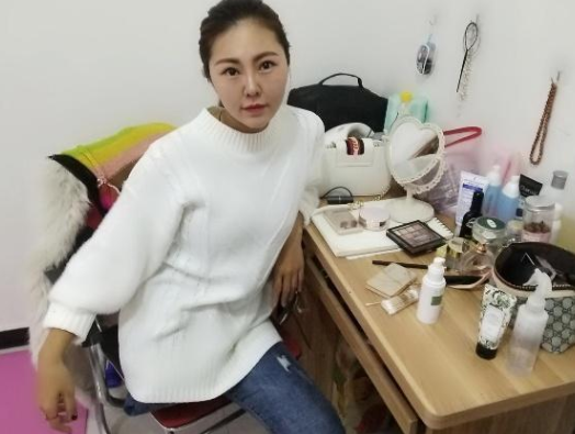 獨腿女孩羅雨:當電焊工爆紅網路,被300名男子告白,都被她回絕 獨腿女孩羅雨:當電焊工爆紅網路,被300名男子告白,都被她回絕