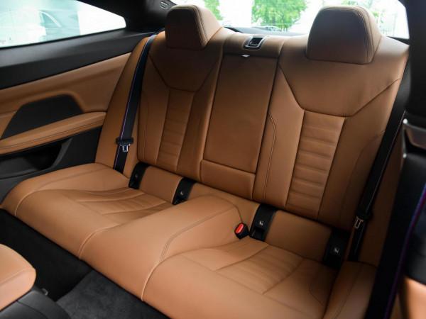 火到排隊等，5.8秒加速，進口自動擋豪華雙門車，帶你看寶馬4系